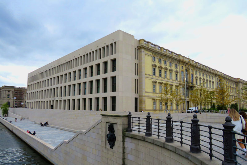 Fig-7_Humboldt-Forum_Facades