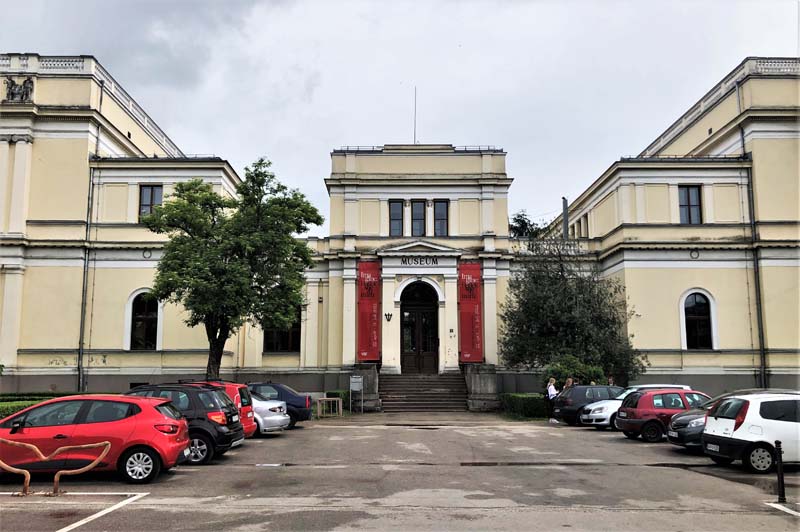 view of museum from parking lot