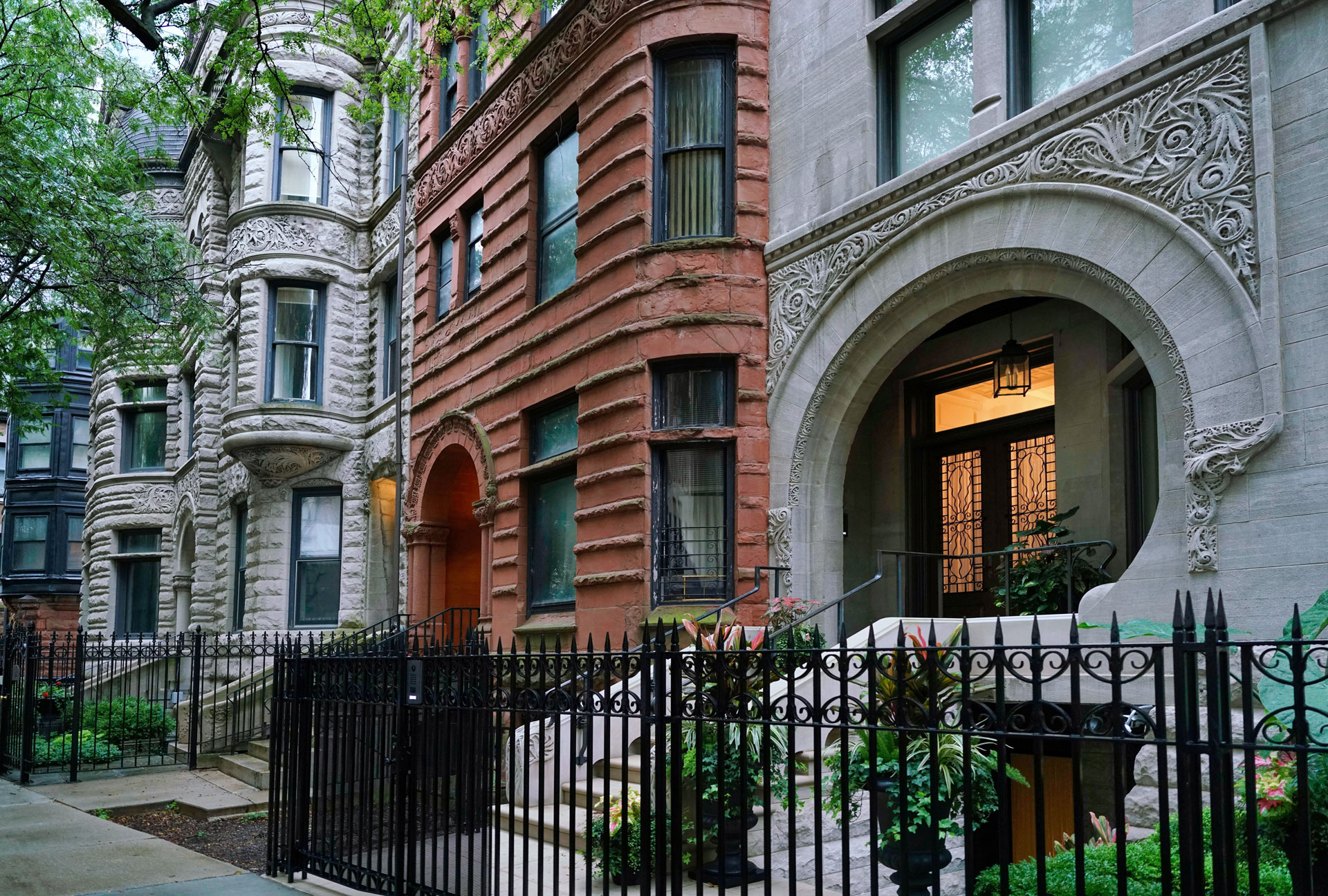 homes on Astor Street