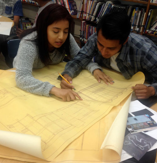 Metropolitan-HS-students-explore-architectural-drawings